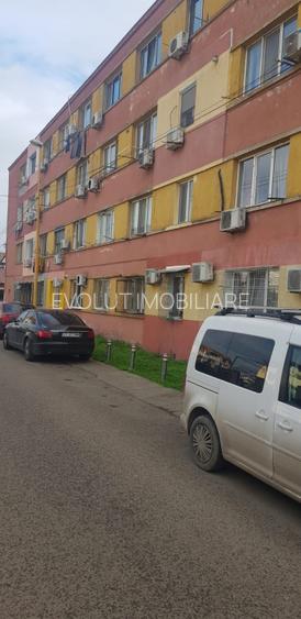  De vanzare garsoniera – Zona CET | 38.000 € | Mobilata si utilata | Parter - 2