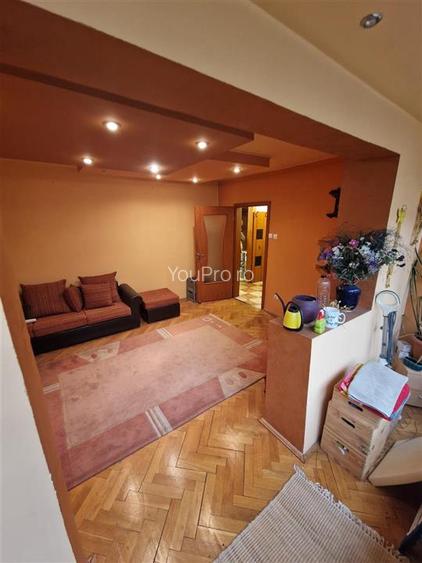 Decomandat 4 camere etaj 1 Circumvalatiunii/Iulius Town - 11