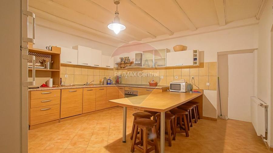 Vilă istorică, proiectată de arhitectul Emil Nădejde în Timișu de Sus - 36