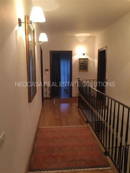 TEISANI - VILA SUPERBA LANGA PADURE, 2007, P+M, TEREN 550 MP! - 11