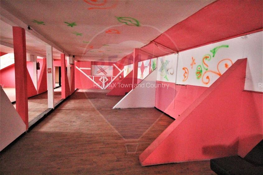 Spațiu comercial de 904mp de închiriat în zona Central - 13