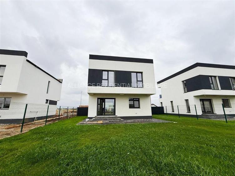 Vila cu 4 camere în ansamblu rezidential exclusiv - Comuna Berceni - 2