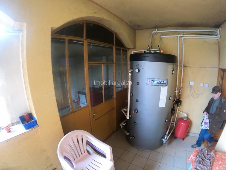 Casă solida de vis în comuna Daia, la doar 50 km de București - 11