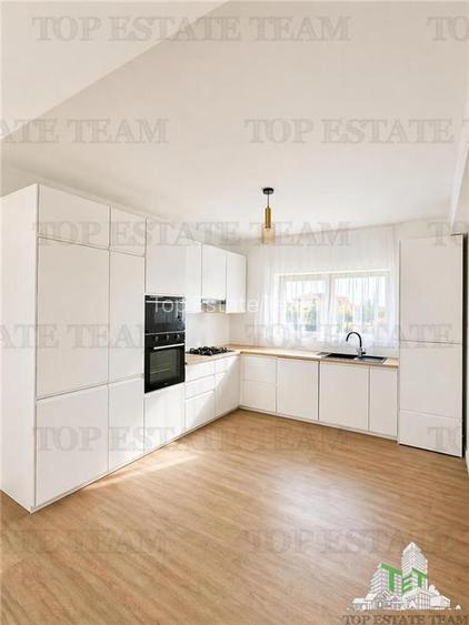 Vila individuala pe stil Mediteranean mobilata si utilata, cu 4 camere, 3 bai, 2 - 15