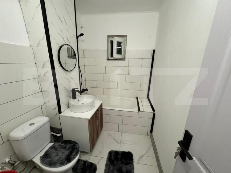 Apartament decomandat etajul 1, 52 mp, Rovine ,zona Parculet