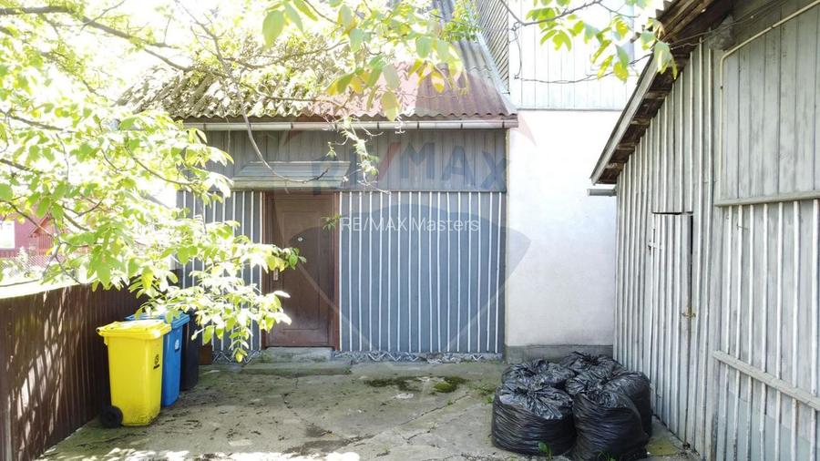 Casa cu Teren 2288 MP GURA HUMORULUI - 11