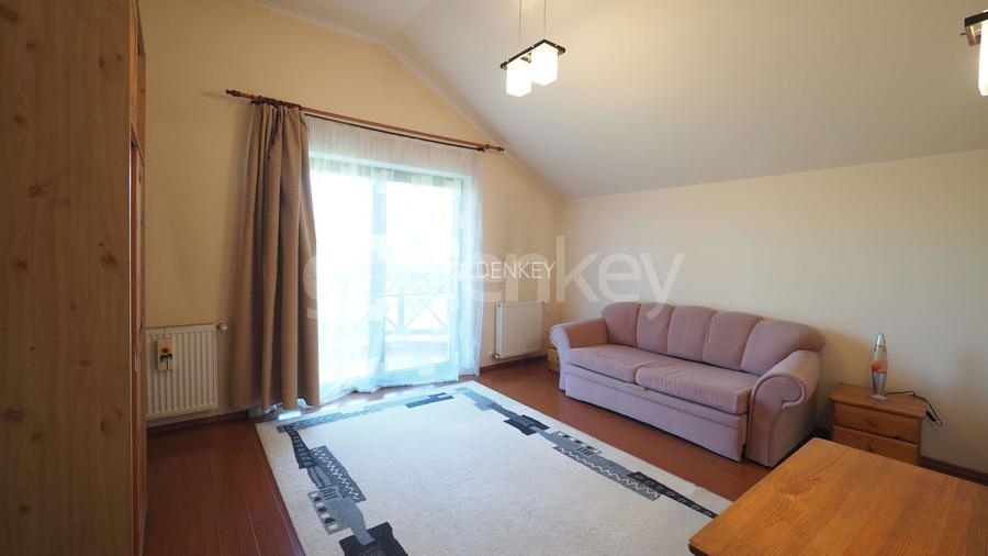 Vila cu 6 camere | gradina atent amenajata | garaj - 16