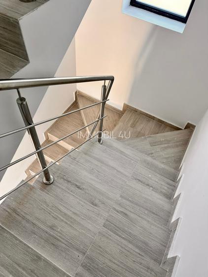 DUPLEX, la cheie  in Peris, aproape de gara.  Pret 166.000 EURO - 6