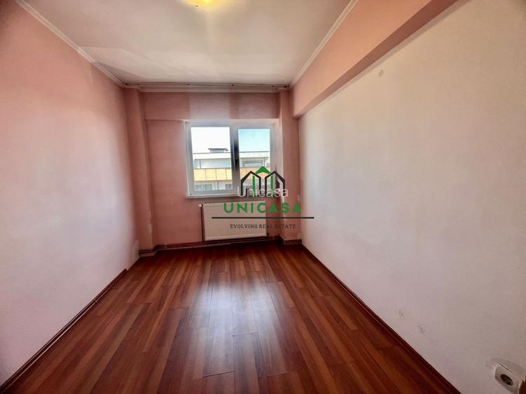 Apartament cu 3 camere  de vânzare – Calea lui Traian - Zona Nord - 5