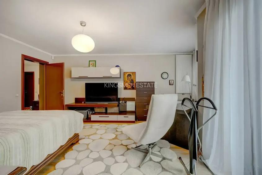 Vila de Lux ideal familie / sediu de firma in zona centrala - 10