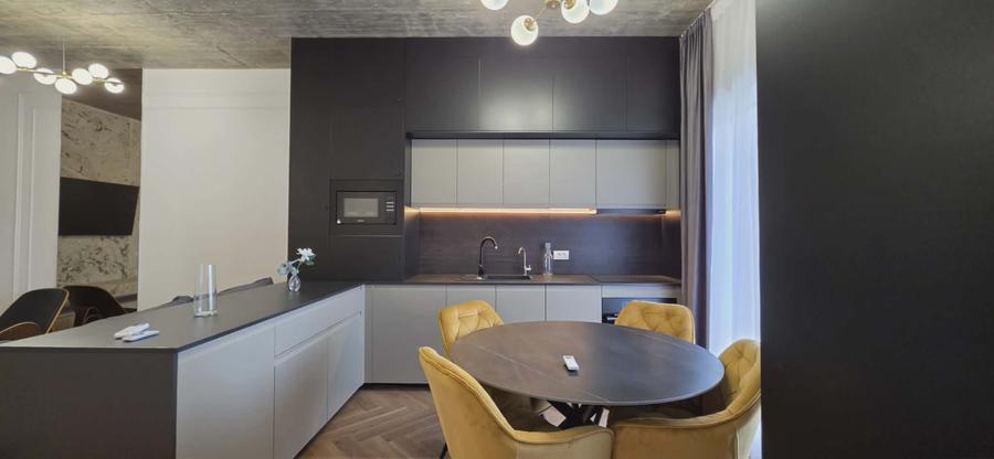 Apartament cu 2 camere de închiriat în Bloc Premium/ P-ța Țăranilor-AP1499