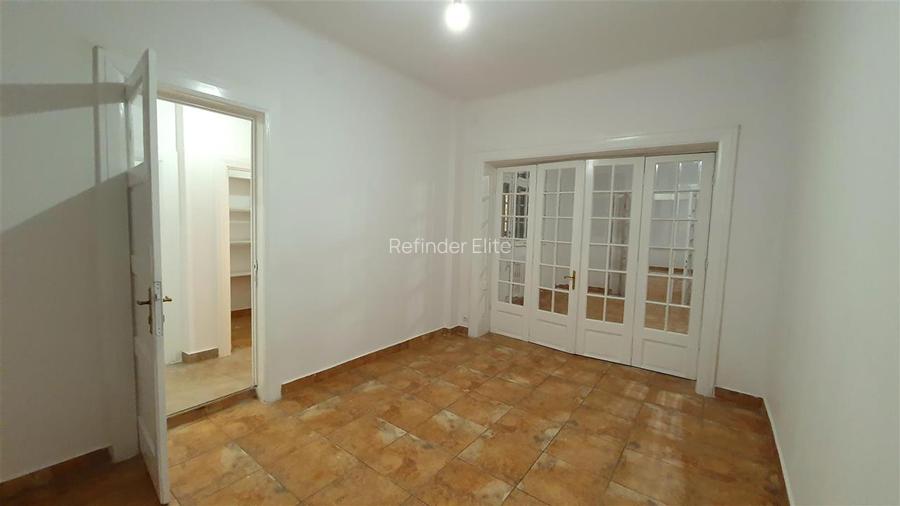 Apartament 4 camere Ultracentral | renovat complet 2020 | boxa la subsol | Roman - 11