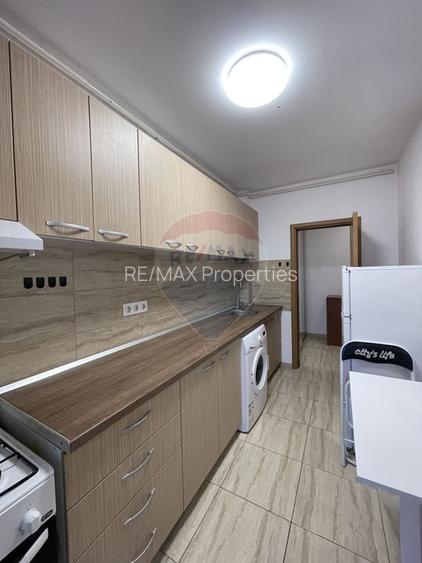 Garsoniera in Brancoveanu Tower,  Mega Image Secuilor - 8