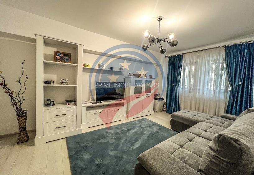 Inchiriez apartament central doua camere - 2