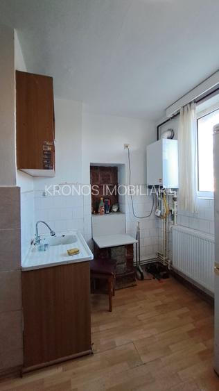 AGIGEA, 3 CAMERE DECOMANDAT 2 BAI, CENTRALA GAZ, 70 MP. PARCARE, BOXA - 7