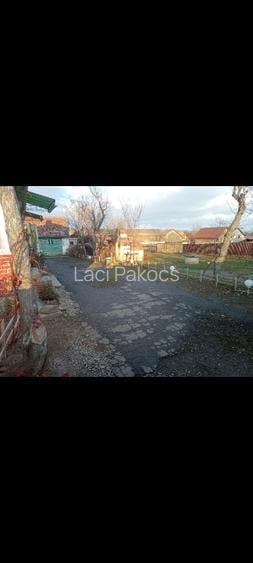 De vânzare O casa ín loc.Turia casa 88mp teren 10 mp  - 2