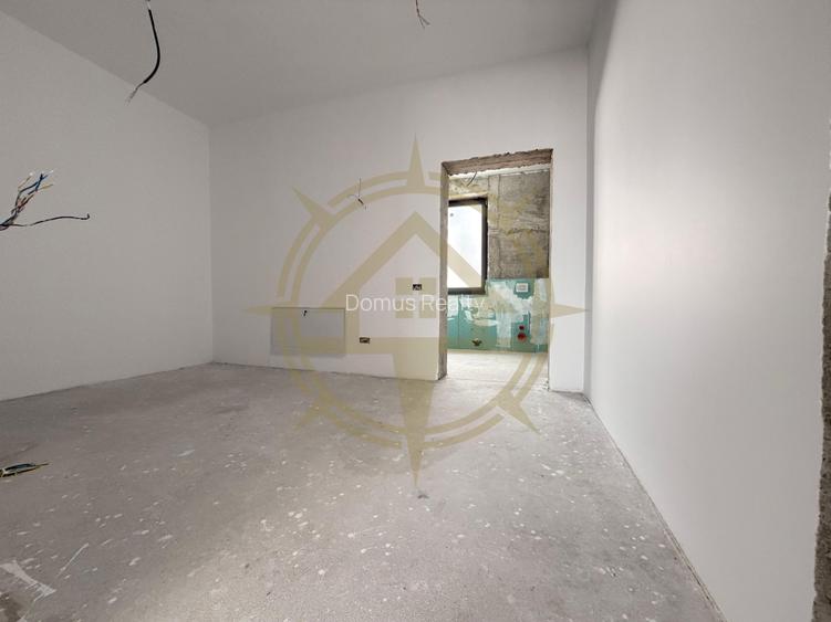 DOM00448 - Vila cu piscina infinity si iesire la lacul Snagov - 11