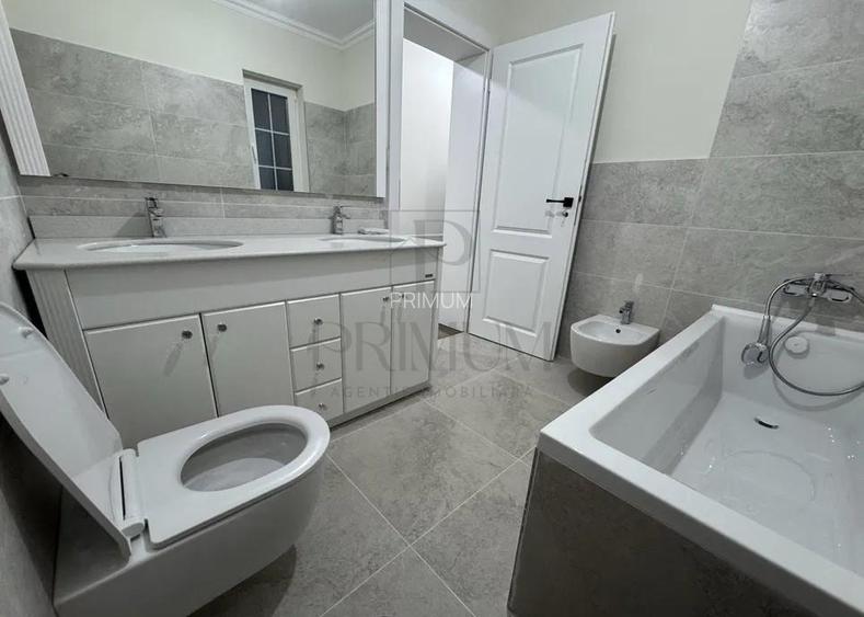 Duplex individual superb - 5 camere - zona excelenta - canalizare - asfalt - 8