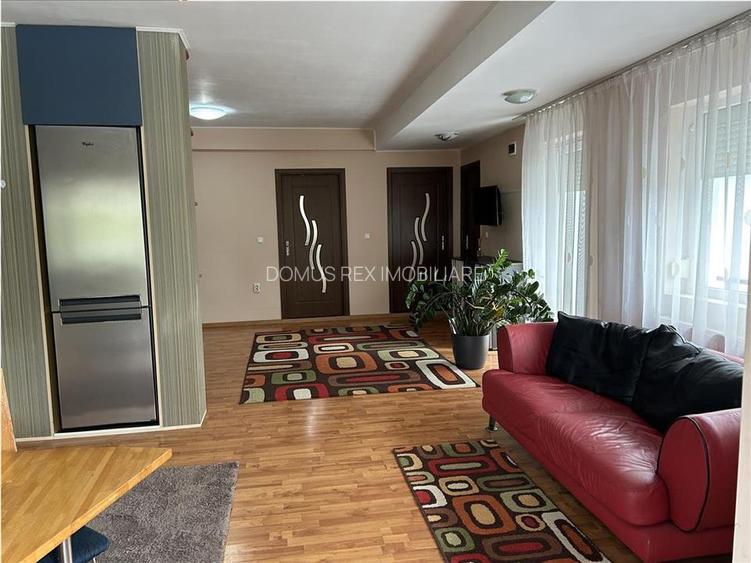 Inchiriez ap.3 camere in casa ,finisat modern, CT, parcare, Centru-str.Paris - 3