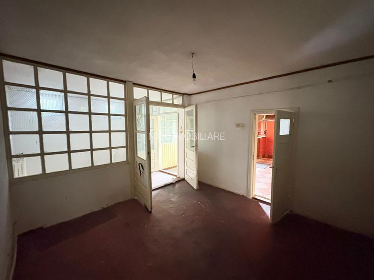 Casa de vânzare - Constanta - 6 CAMERE- 203 mp. totali - 24