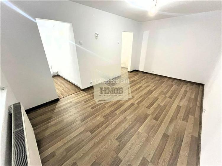 Garsoniera renovata 2026 | 30mp | pretabil cabinet | birou | zona Sub Arini - 5