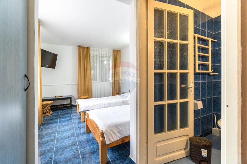 Casă / Vilă cu 20 camere de vânzare în Timisu de Jos, DN1, Brasov - 36