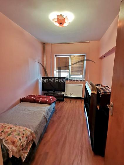 0 COMISION 3 Camere 70 mp etaj 5 decomandat 2 balcoane Lacul Tei UTCB - 4