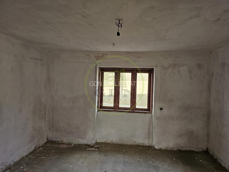 Casa de vacanta semifinisata + 1600 mp teren - 5