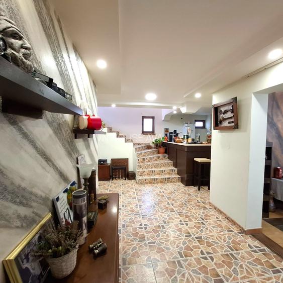 Casă de vânzare   construcție 2015 - 12