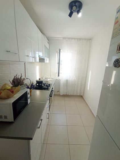 Apartament 2 camere Podu Ros-Piata Nicolina, mutare imediata - 6