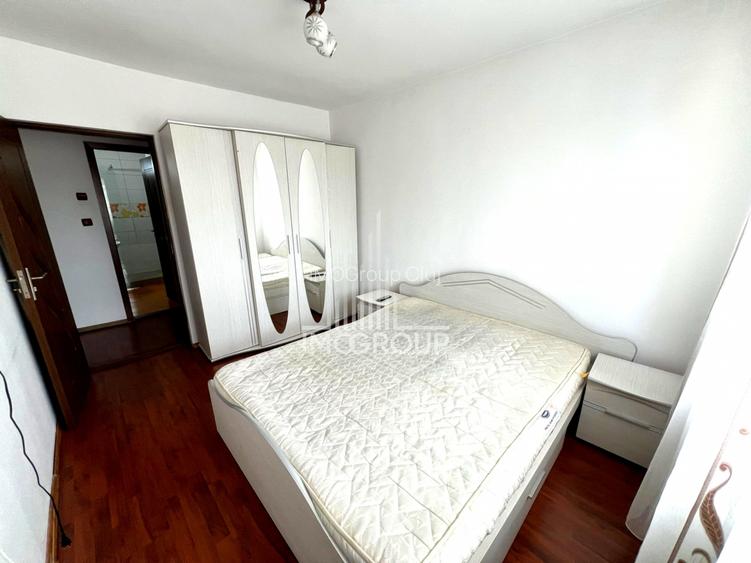 De vanzare apartament 3 camere Mehedinți - 2