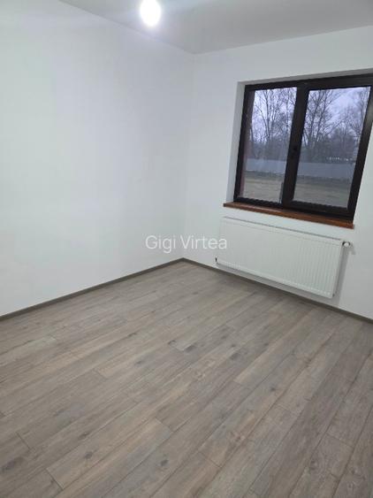 Vand Casa Noua , la 4 km de orasul Targu Neamt( Topolita) - 10