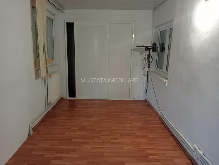 - Apartament 2 camere, Calarasi 4, parter cu balcon 15,3 mp. - 4