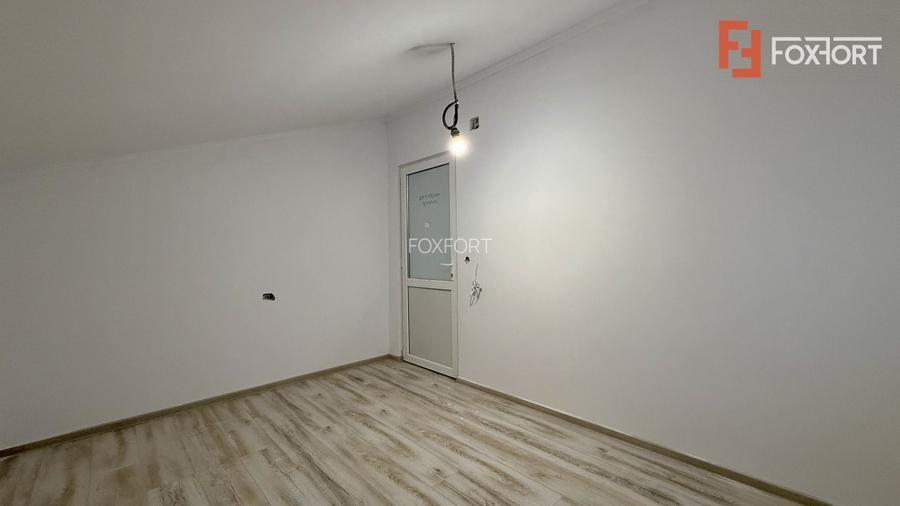 Duplex cu 4 camere, Parter + Mansarda, zona Sanandrei - 14