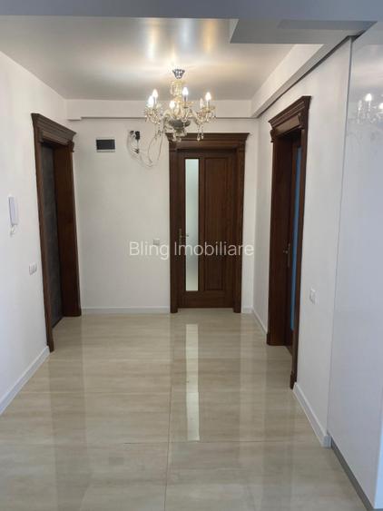 Apartament 3 camere, 2 bai, parcare, etaj 1, Eroilor  - 4