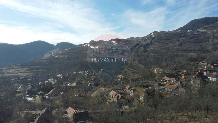 Casă din piatră la poalele Bedeleului – Izvoarele, Alba - 24