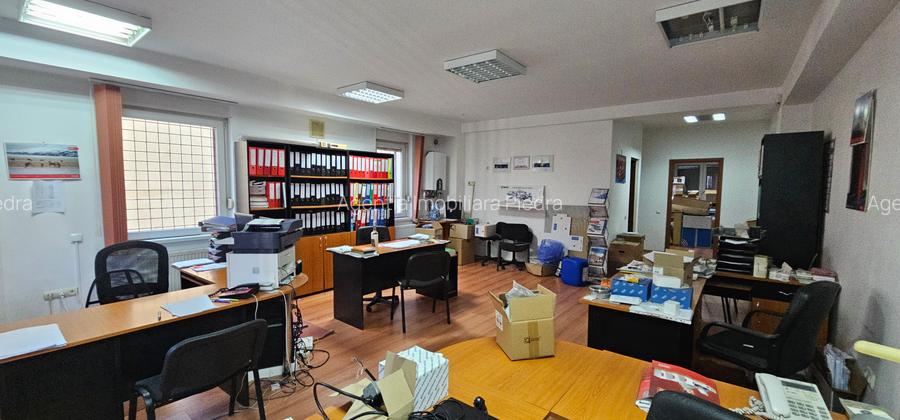 Vand apartament de 3 camere situat pe strada Luptei,intr-un bloc din 2006,parter - 2