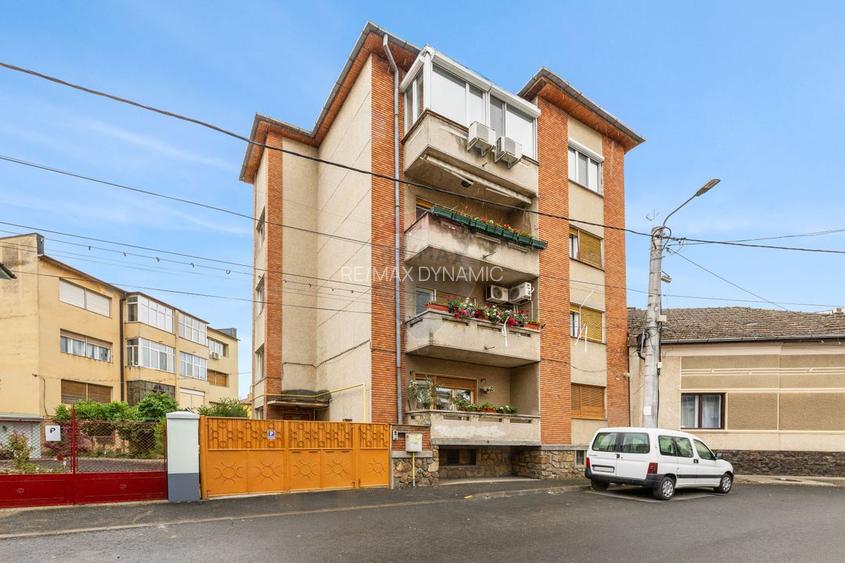 Apartament spațios de vânzare în zonă selectă -Strada Mozart - 11