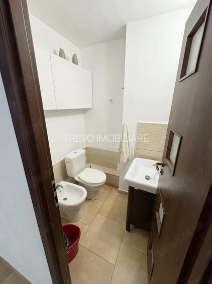 Apartament cu 3 camere, decomandat, etaj intermediar, zona str. Plopilor. - 6