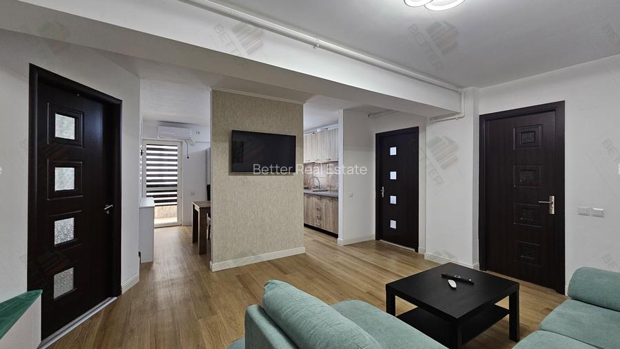 De vanzare Apartament 3 mcamere - 2