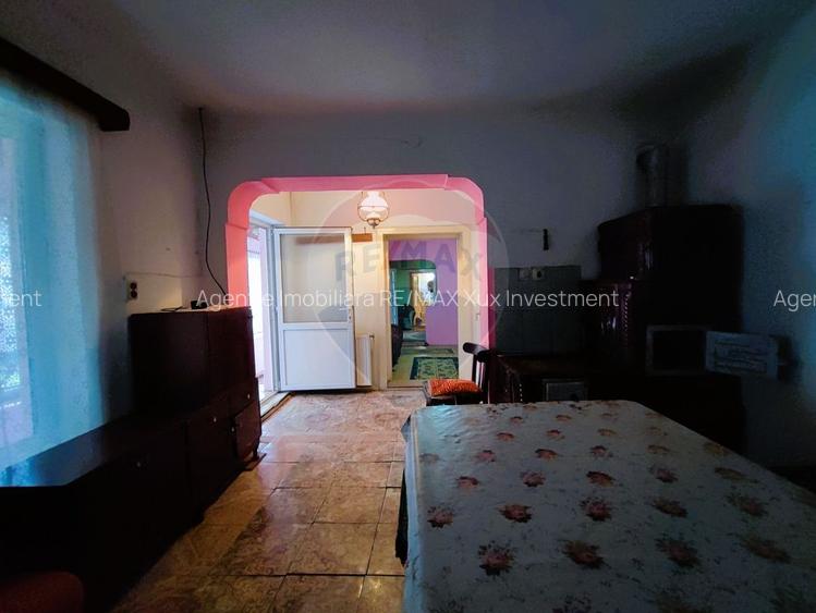 Casă cu farmec tradițional în Săliște – 1.000 mp teren, priveliște! - 8