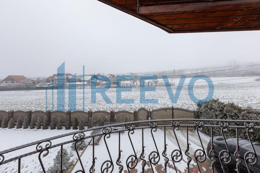 Casă/Vilă cu foișor | 1.000 mp teren | Măgura - 55