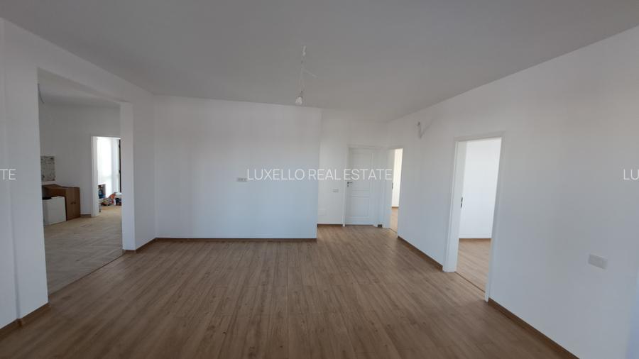 CASA 4 CAMERE CU SUPRAFATA GENEROASA IN  STIL NEOROMANESC - 15