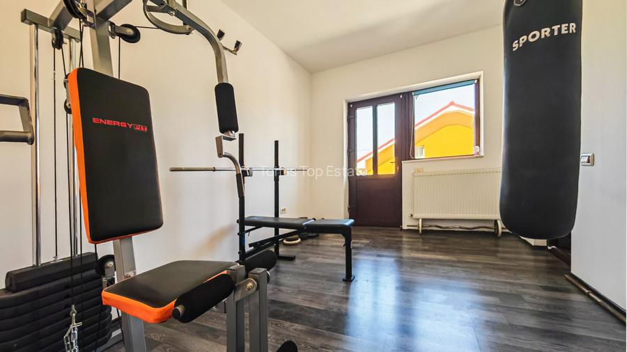 Vila D+P+1E cu 7 camere in Eforie Nord - ideal investiție sau locuința - 19