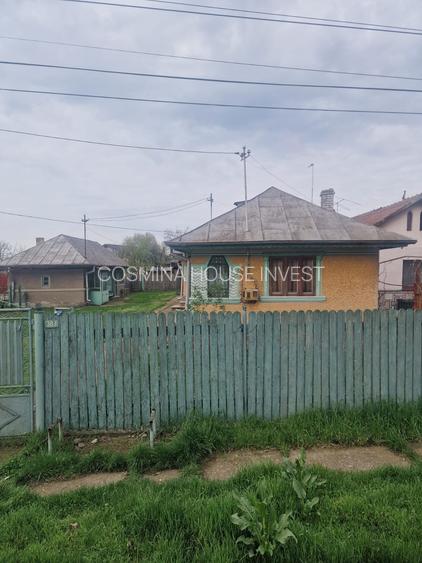 Sat Pantazi se vinde casa an 1960 cu teren 940 mp pret 67000 euro negociabil. - 2