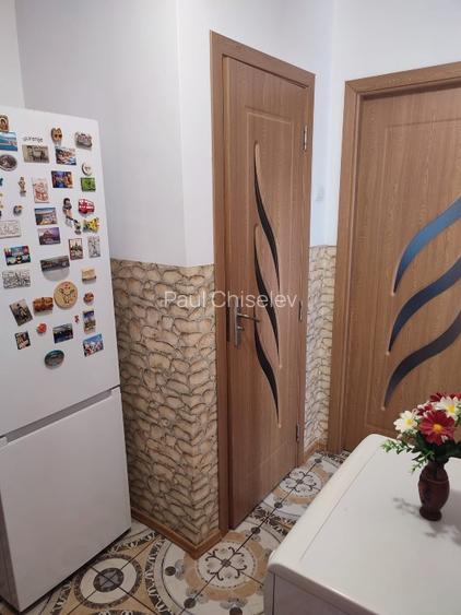 Apartament cu 3 camere semidecomadat complet utilat - 4