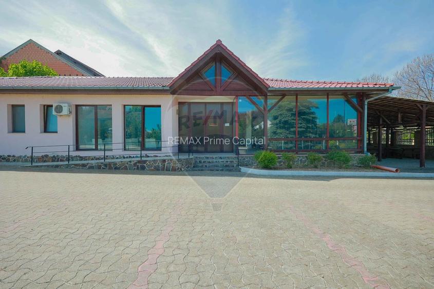 De vânzare pensiune cu restaurant, teren 4.750 mp – Băile 1 Mai - 25