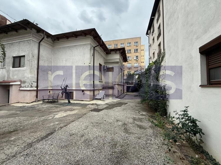 VANZARE VILA DEOSEBITA 400MP | ICOANEI | SINGUR IN CURTE | TEREN 625MP - 49