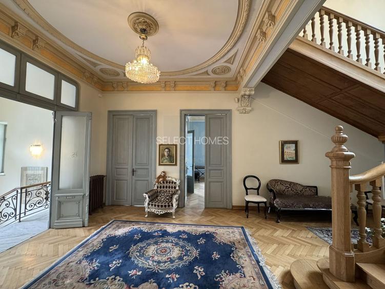 Vila istorica de vanzare in zona *Unirii* | 21 camere | curte, garaj - 3