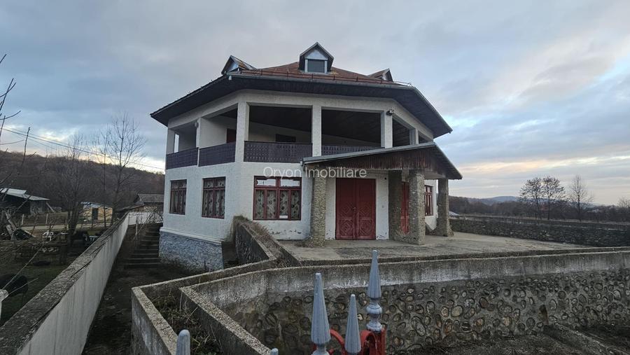 Pensiune în Comuna Alimpești, deschidere la DN - 2